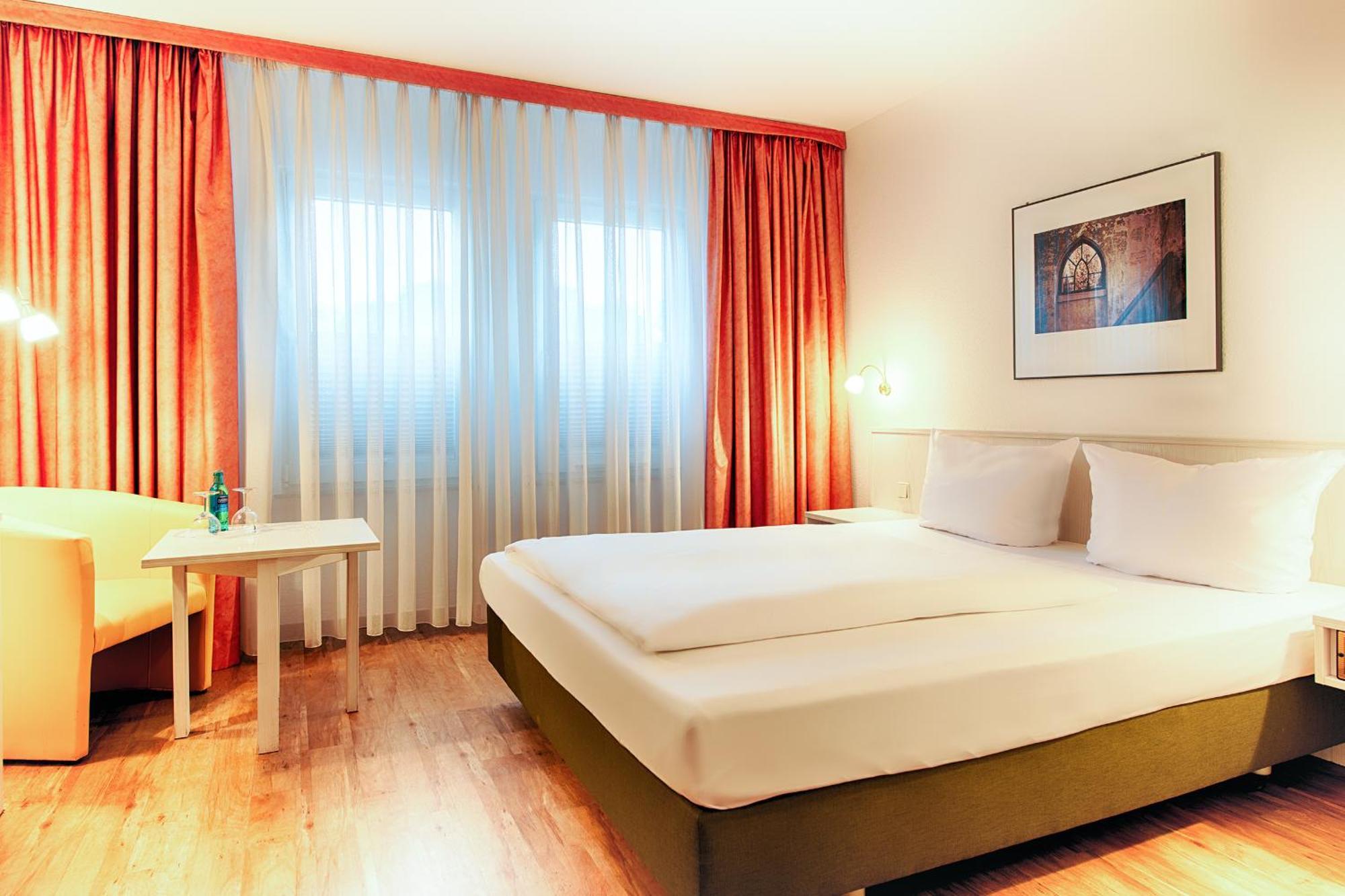 Achat Hotel Schwetzingen Heidelberg Extérieur photo